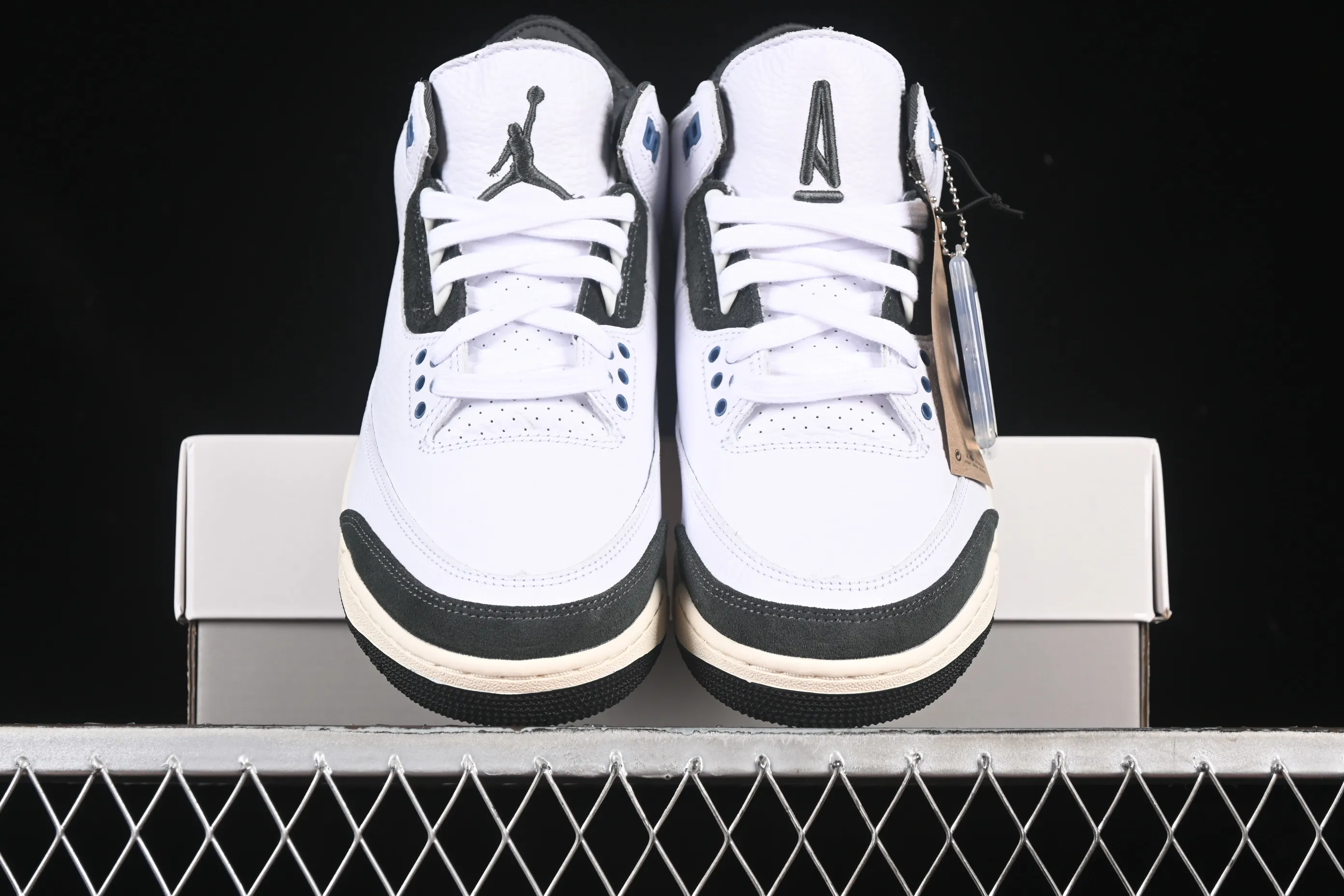 All categories Air Jordan Jordan series basketball shoes Air Jordan 3 LW version Air Jordan 3 Retro OG SP "Diffused Blue" AJ3 Joe 3 white and blue cement HV8571-100